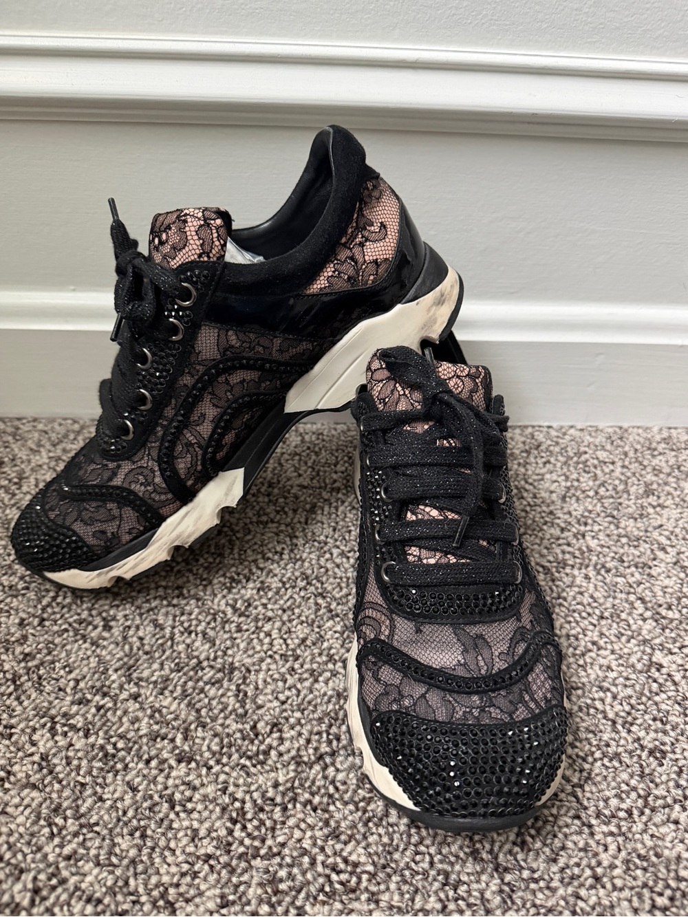 Luxury René Caovilla Italy Lace Pattern Rhinestone Sneakers 36 US 6